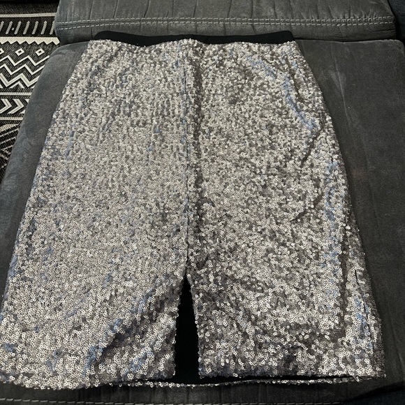 Silver sequin pencil skirt size M - Picture 3 of 7